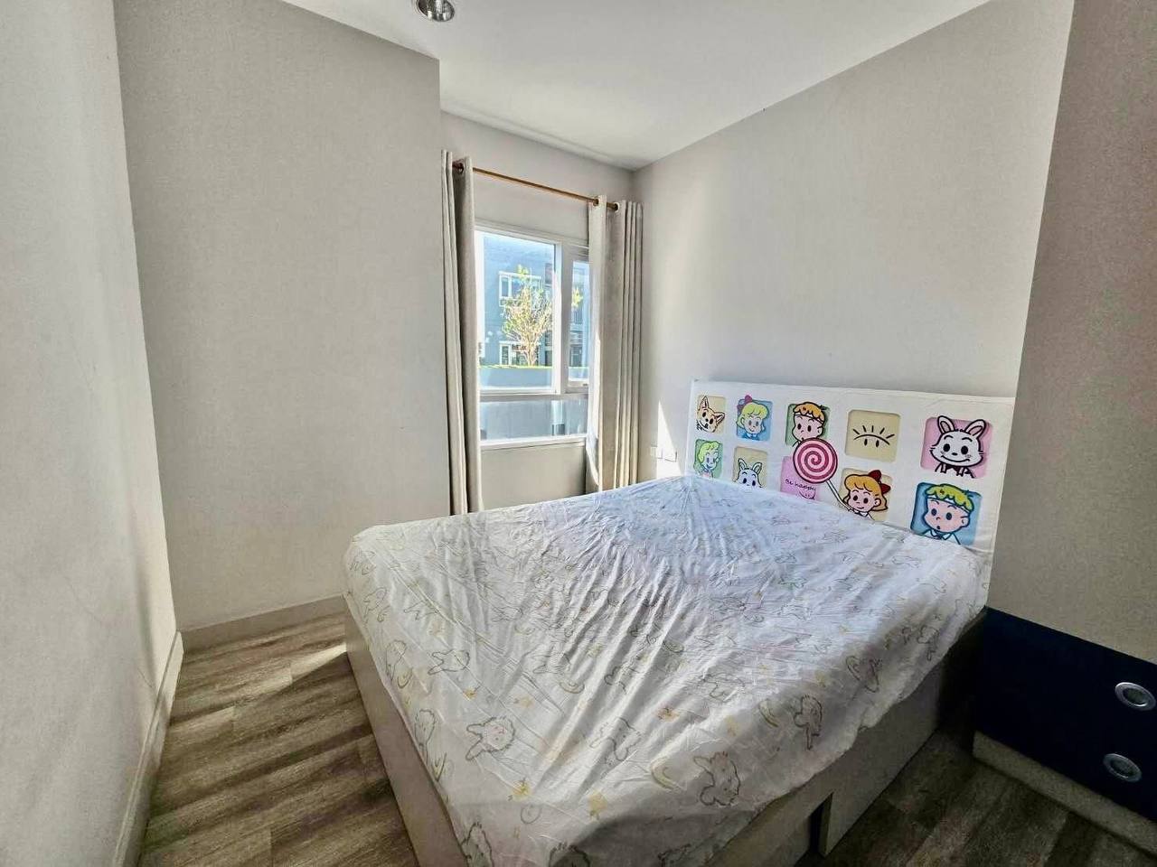 1 Bedroom Centric Sea