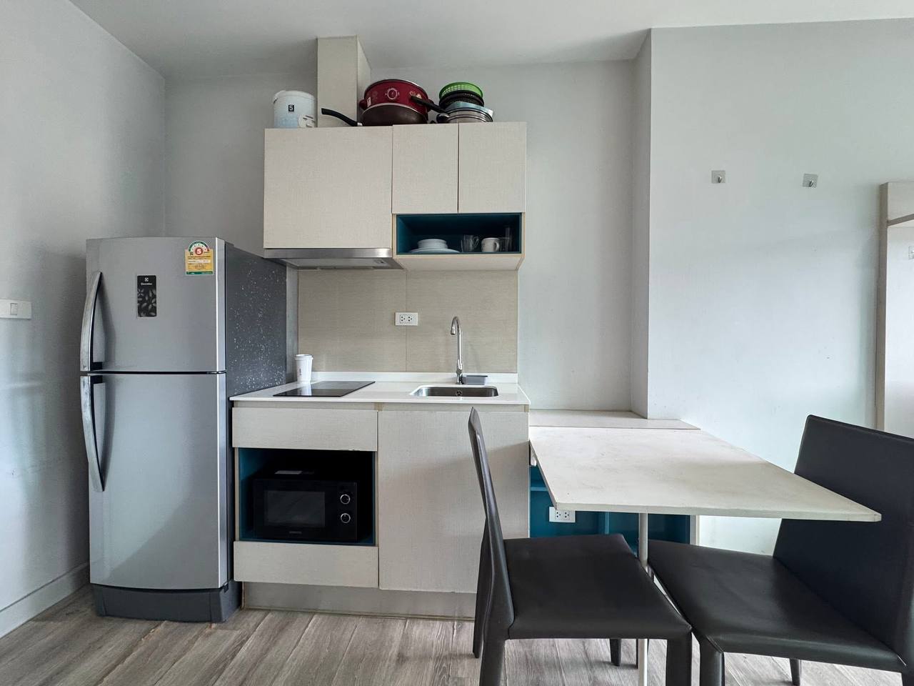 1 Bedroom Centric Sea