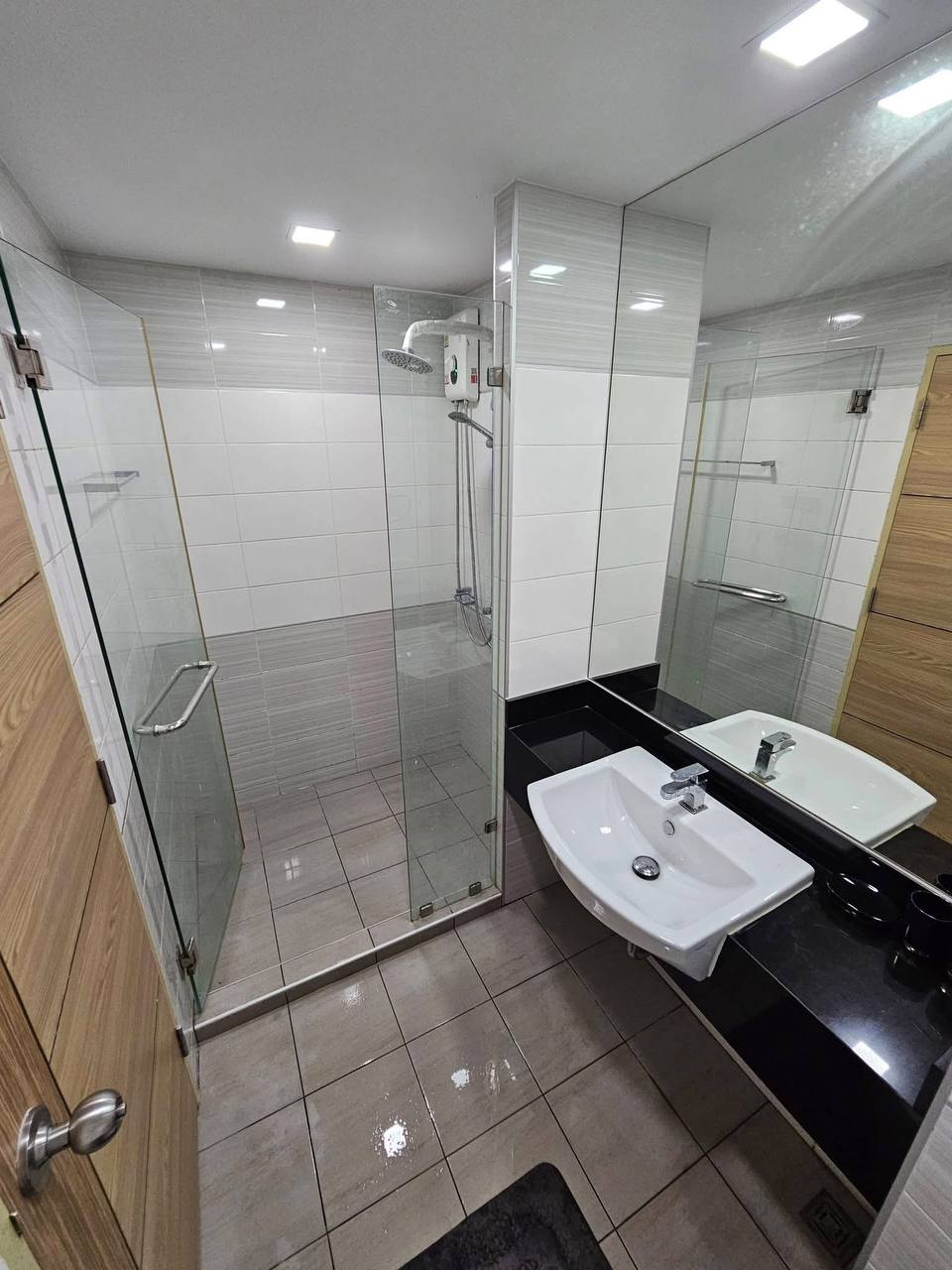 1 Bedroom Whale Marina Condo
