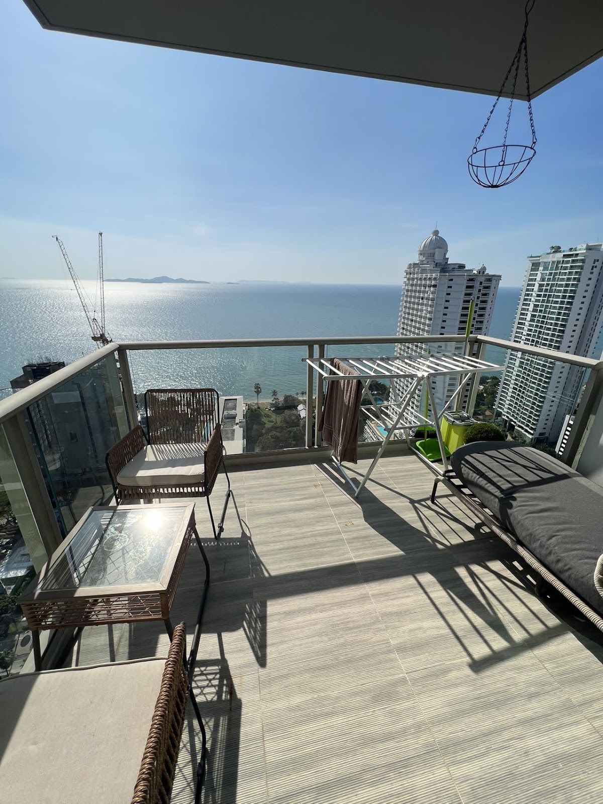 2 Bedrooms Riviera Wongamat Beach