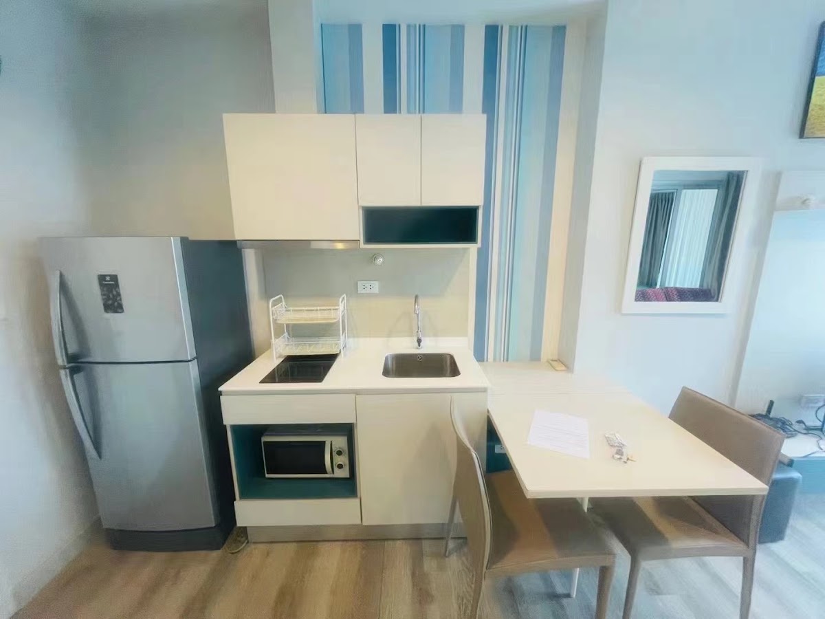 1 Bedroom Centric Sea