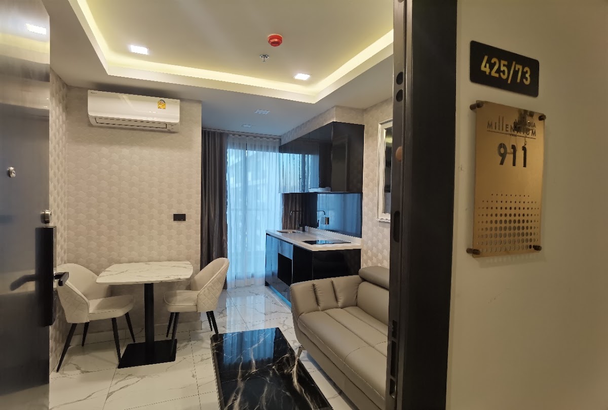 1 Bedroom Arcadia Millennium Tower
