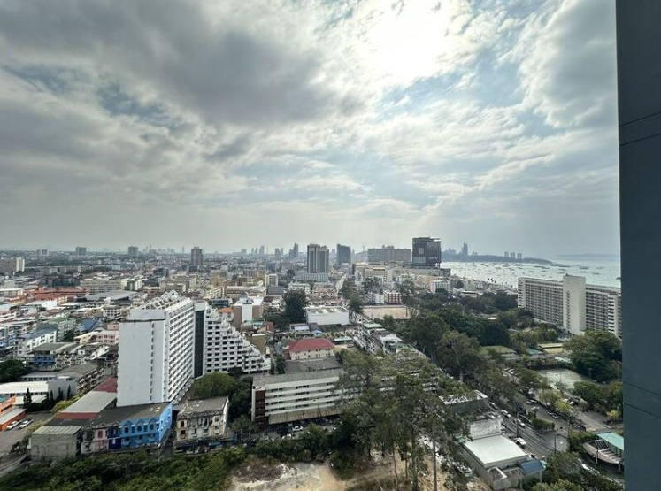 1 Bedroom Centric Sea