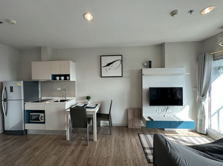 1 Bedroom Centric Sea