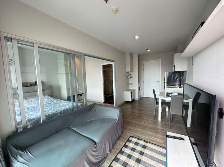 1 Bedroom Centric Sea