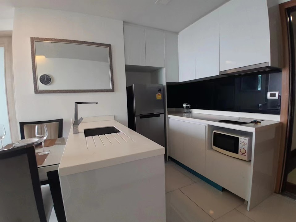 1 Bedroom The Peak Tower