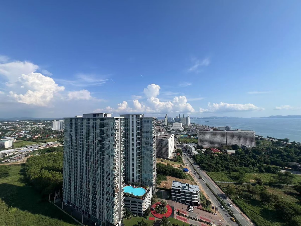 1 Bedroom Dusit Grand Condo