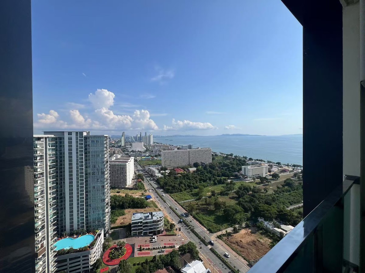 1 Bedroom Dusit Grand Condo