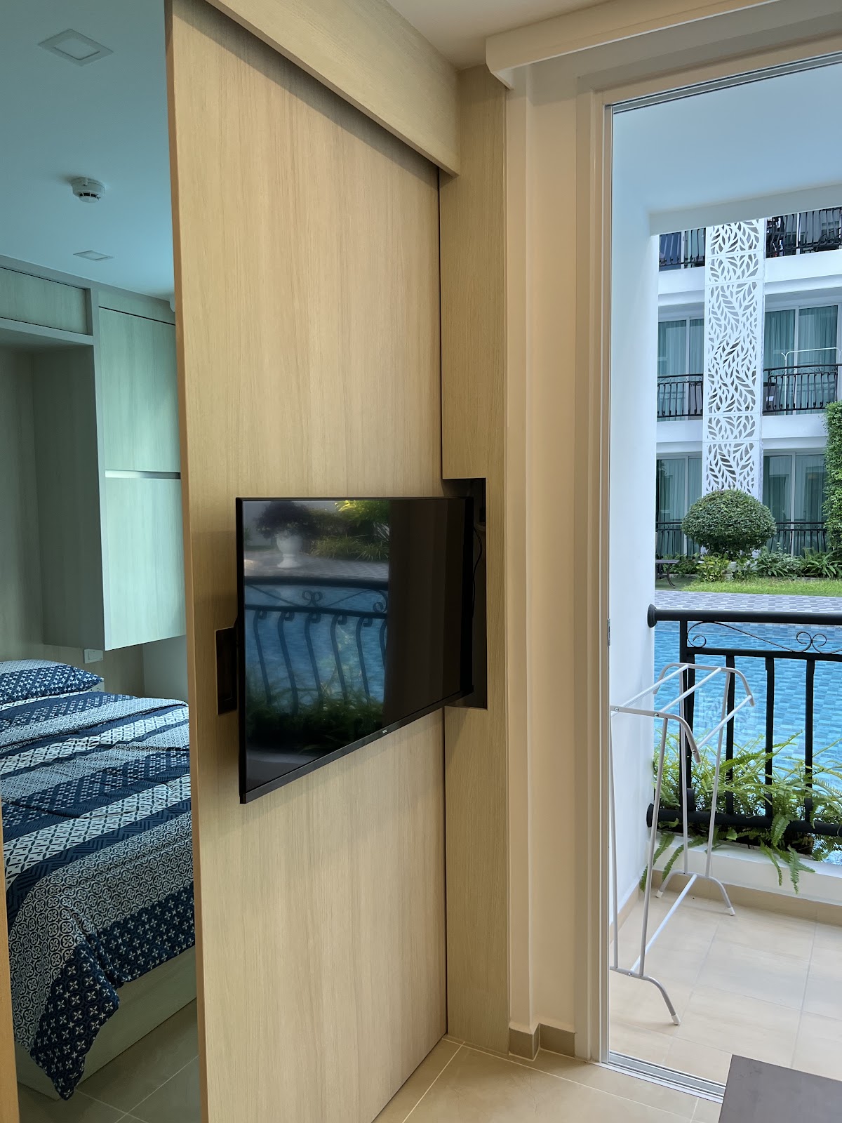 1 Bedroom Olympus City Garden