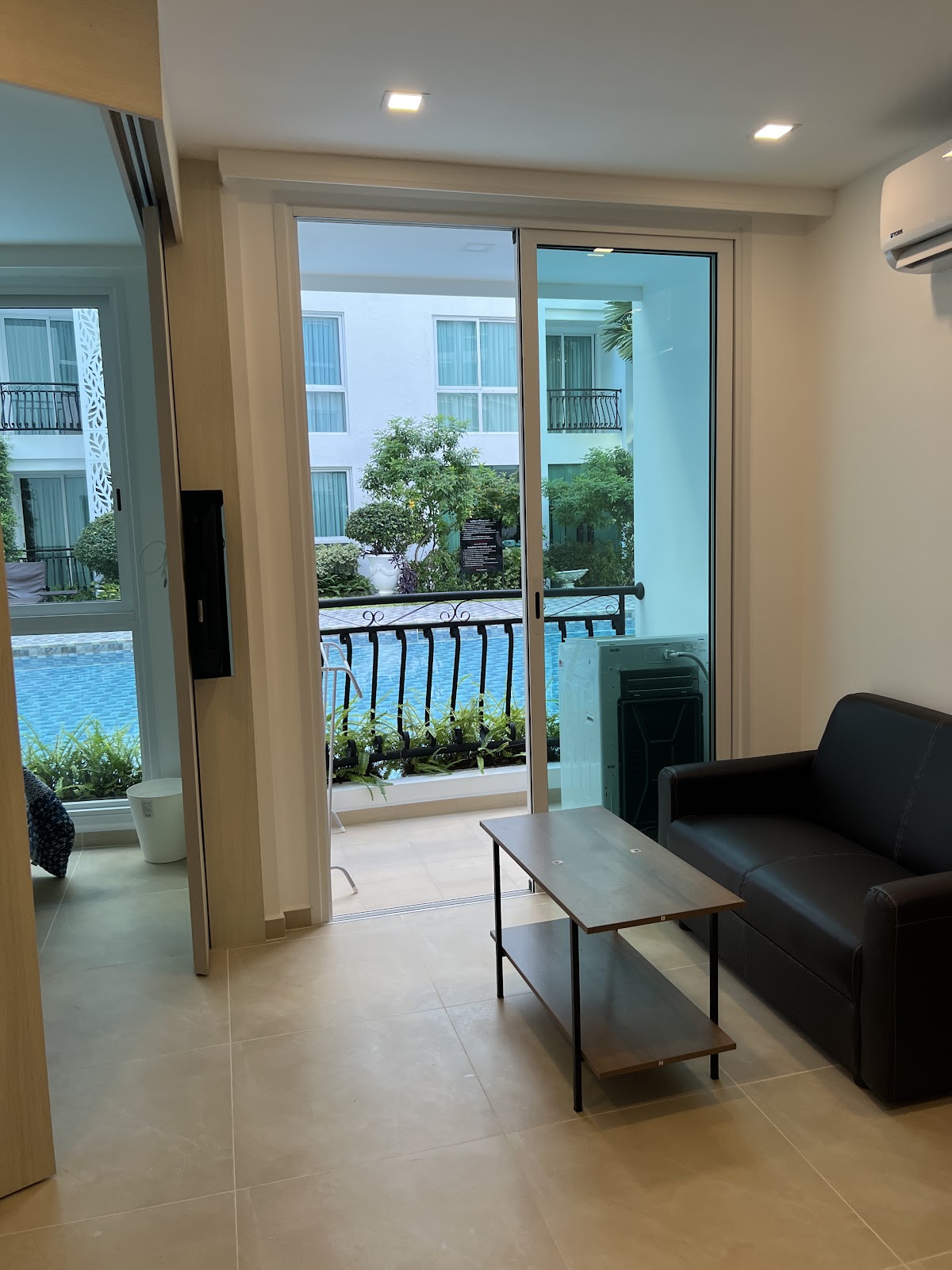 1 Bedroom Olympus City Garden