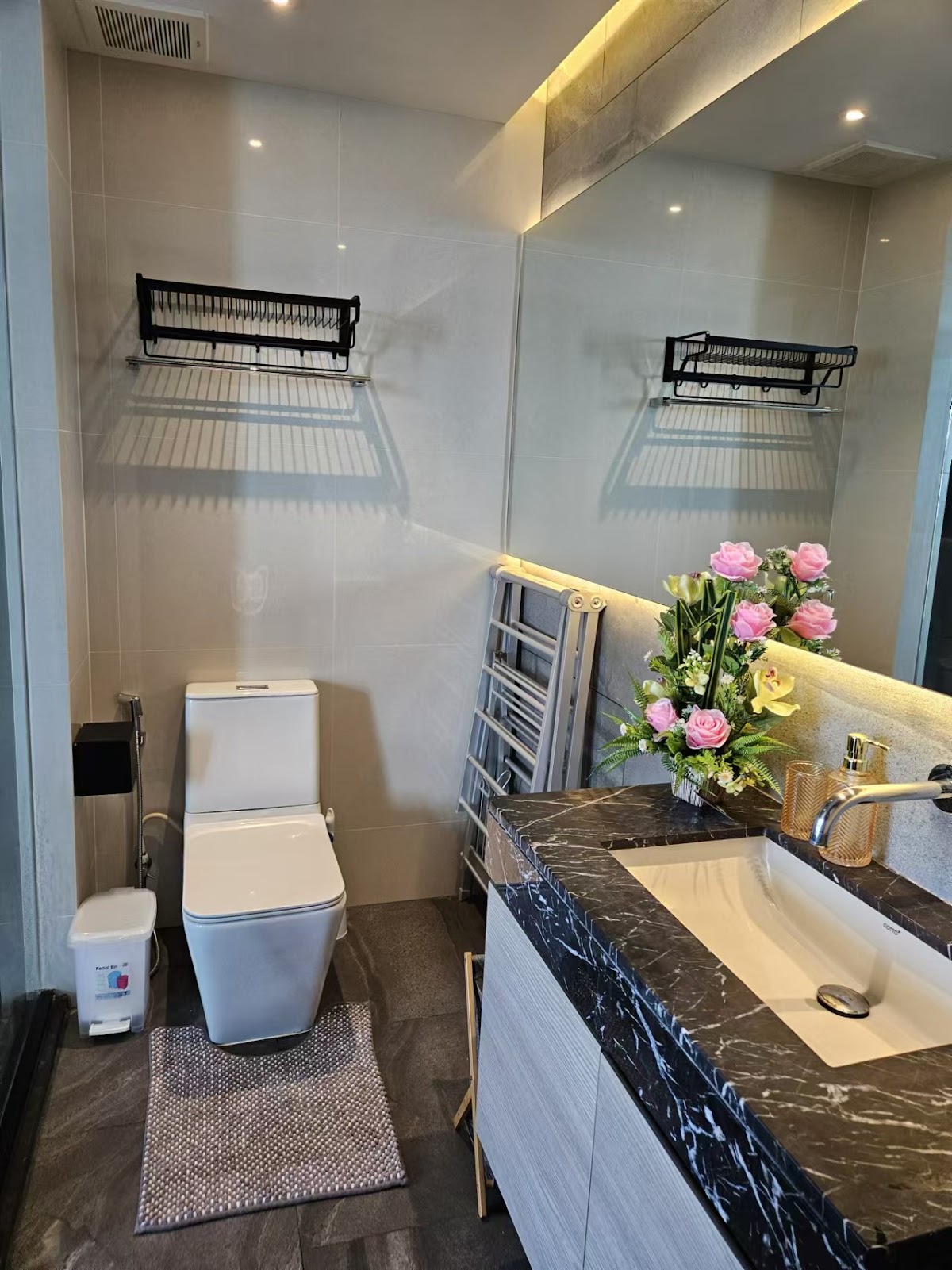 1 Bedroom Andromeda Condominium