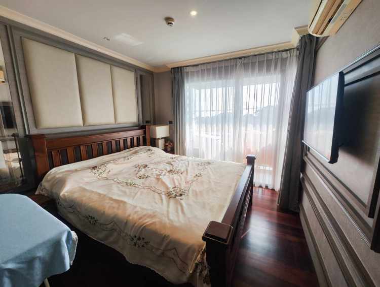2 Bedrooms Saint Senate Residences