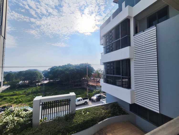 2 Bedrooms Saint Senate Residences
