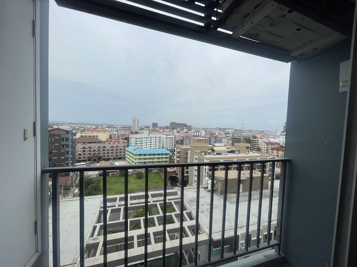 2 Bedrooms Centric Sea
