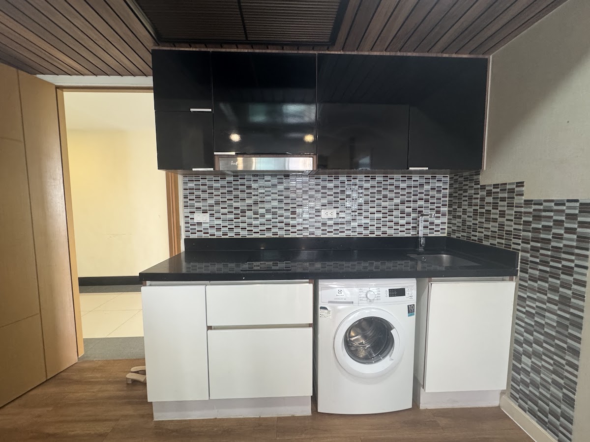 2 Bedrooms Dusit 1