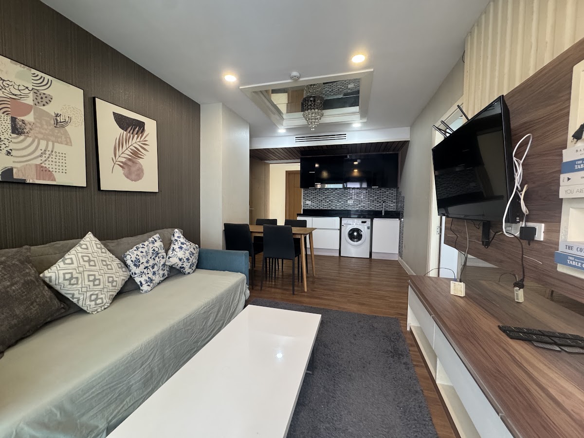 2 Bedrooms Dusit 1