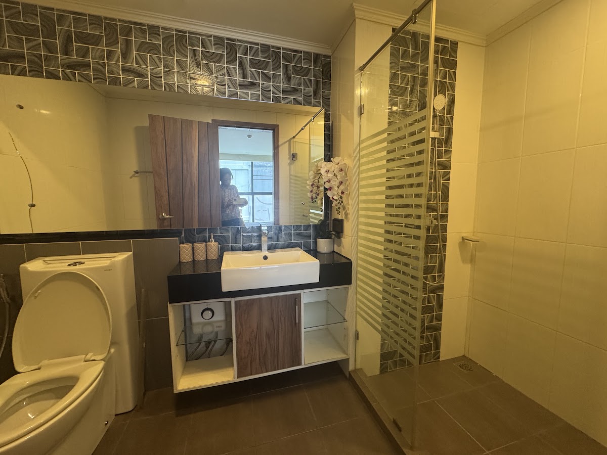 2 Bedrooms Dusit 1