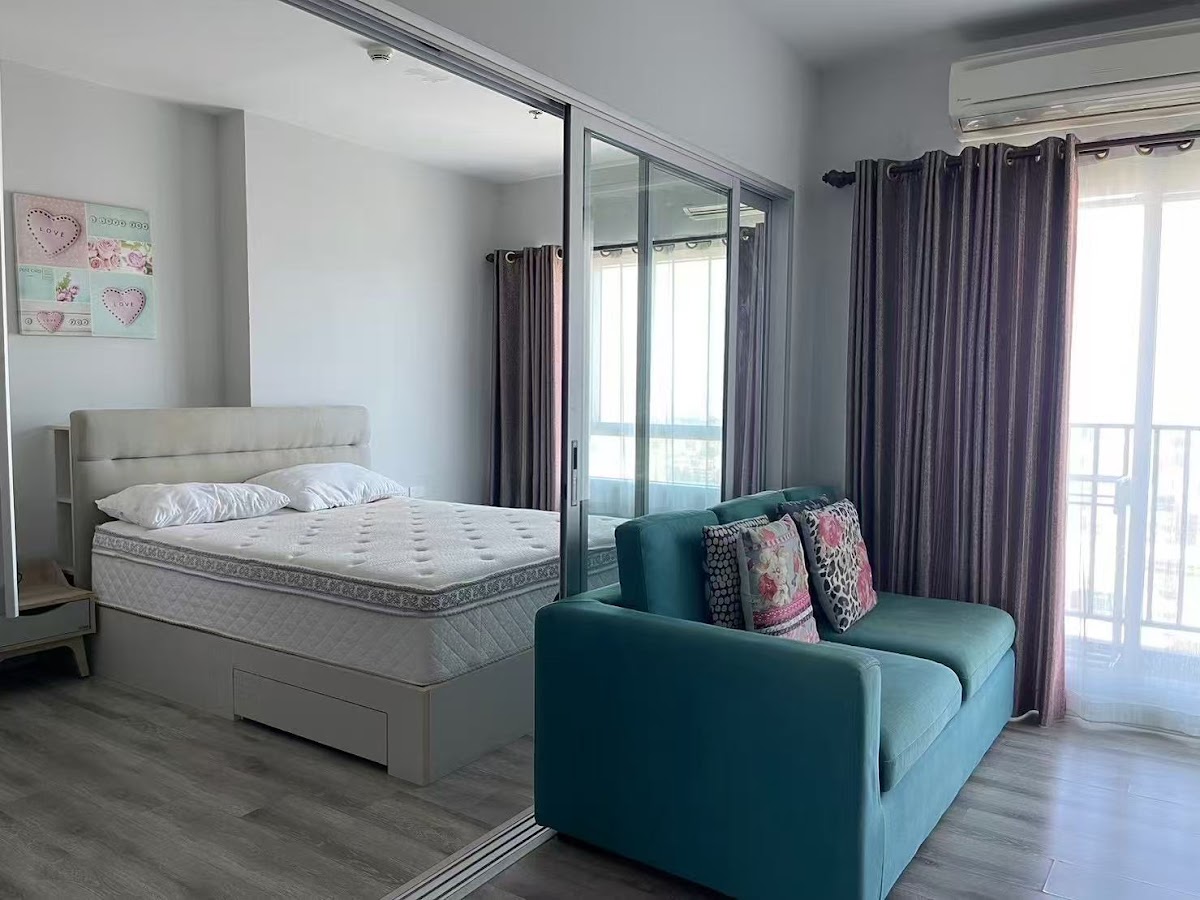 1 Bedroom Centric Seas