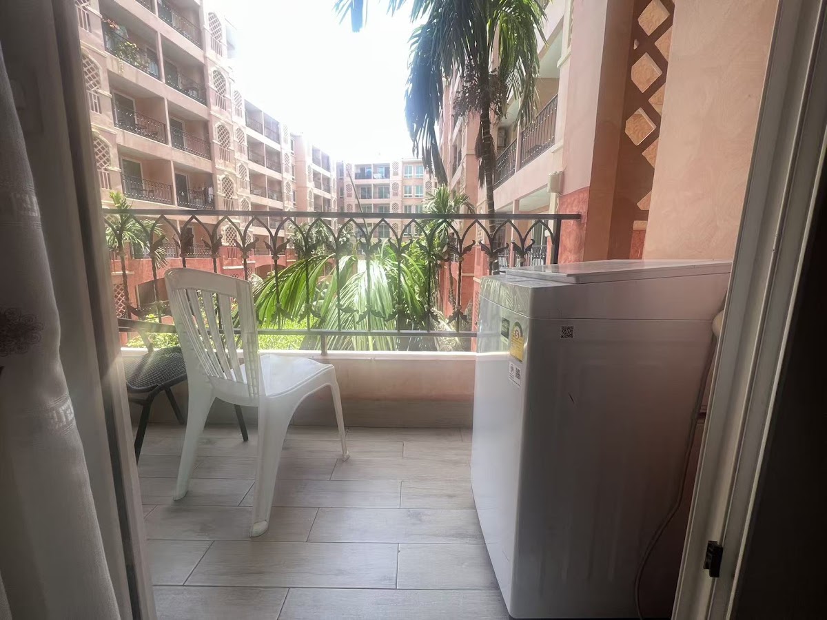 1 Bedroom Seven Seas