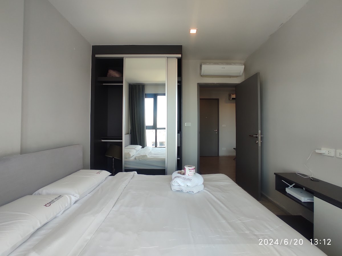1 Bedroom Base
