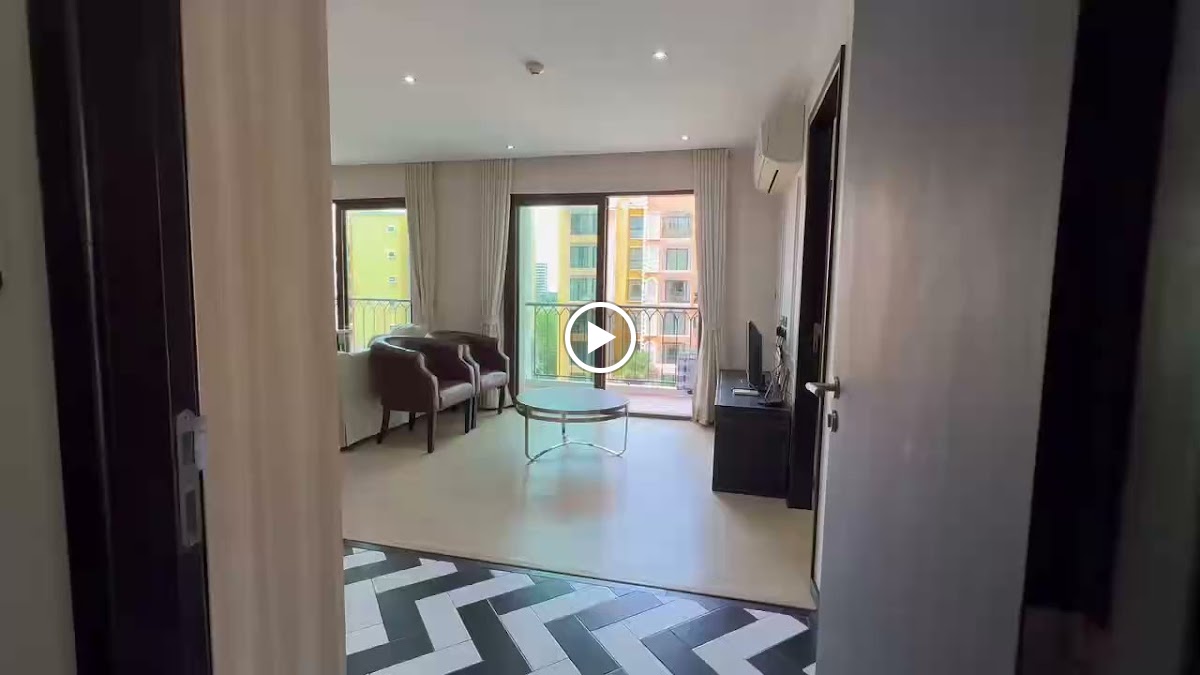 2 Bedrooms Venetian Signature Condo