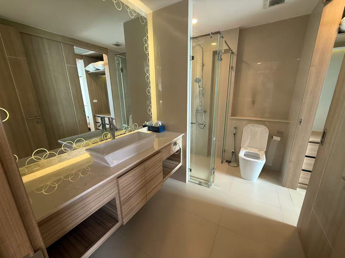 2 Bedrooms Riviera Wongamat