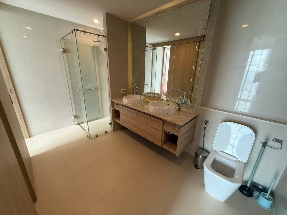 2 Bedrooms Riviera Wongamat