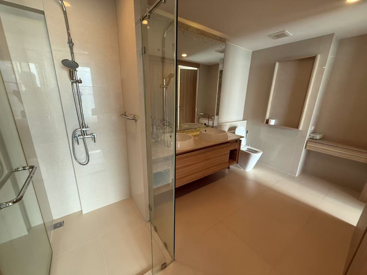2 Bedrooms Riviera Wongamat