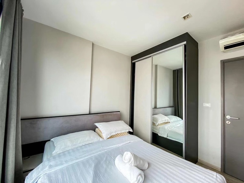 1 Bedroom Base