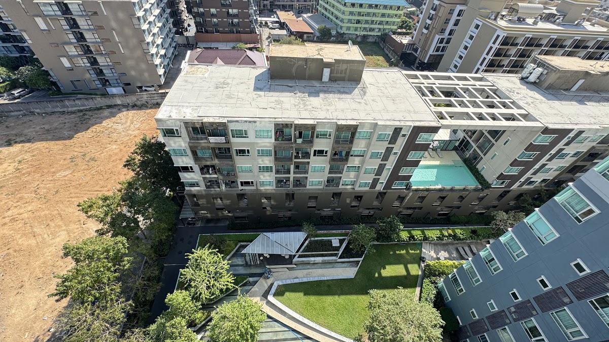 1 Bedroom Centric Sea
