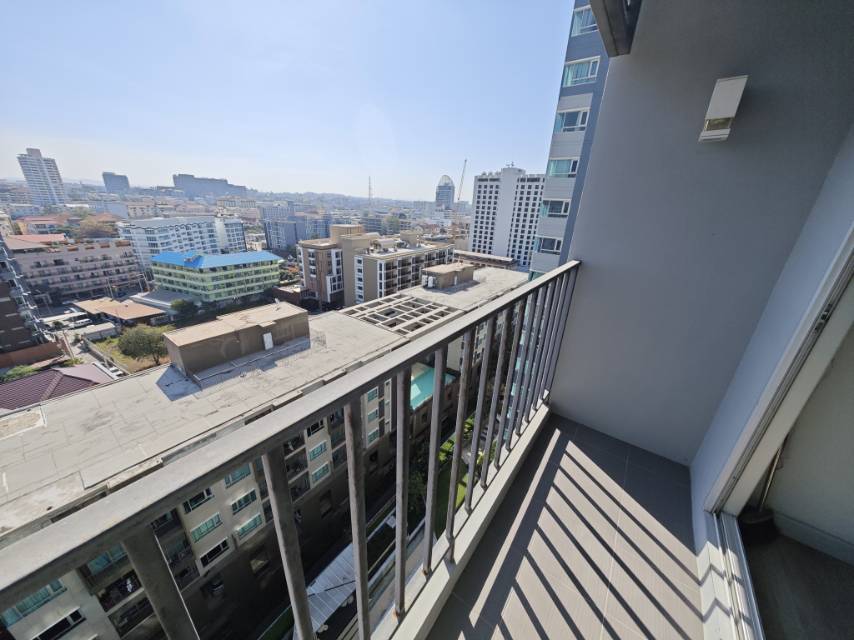 1 Bedroom Centric Sea