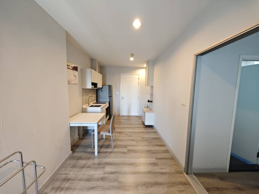 1 Bedroom Centric Sea