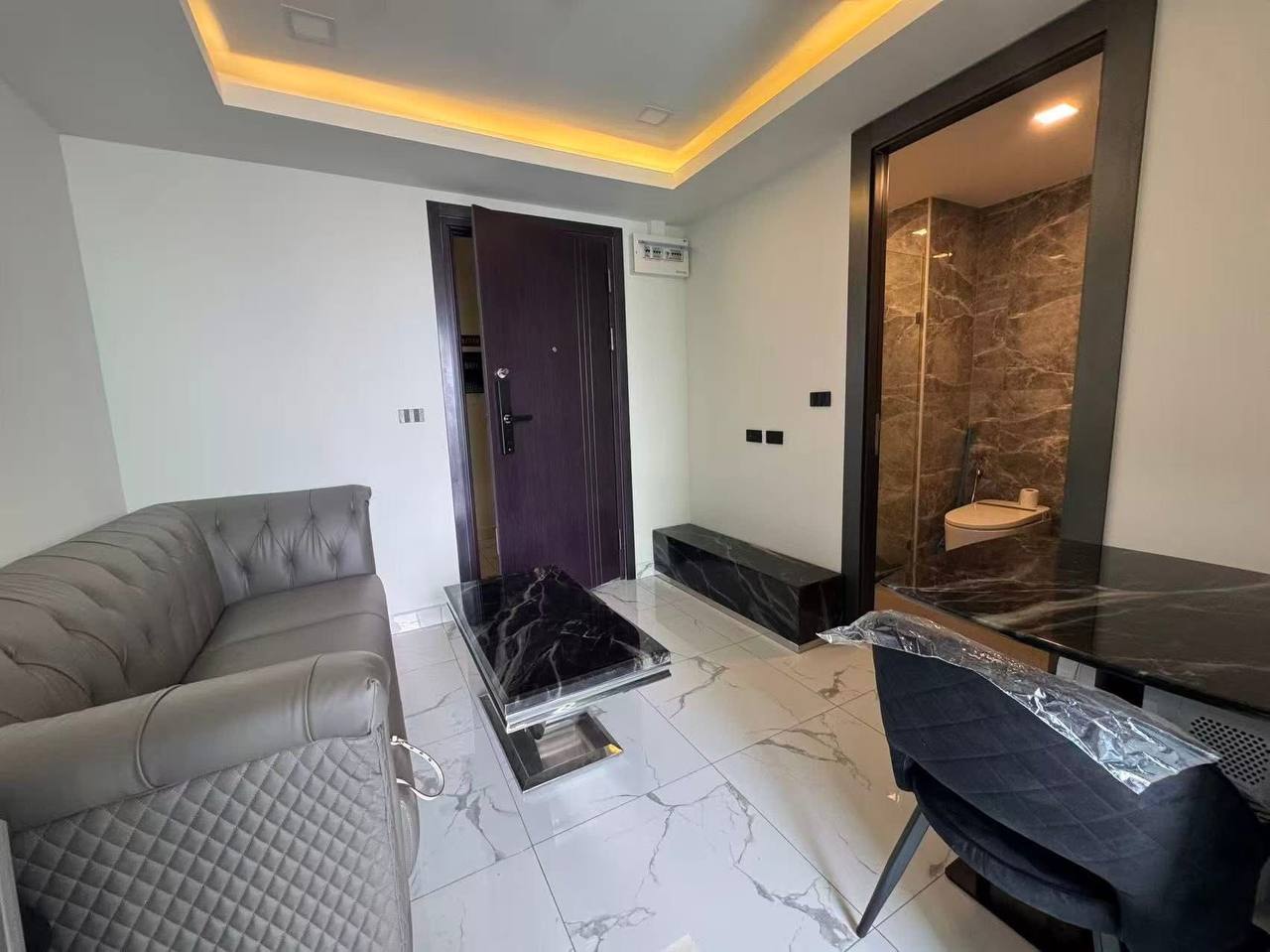 1 Bedroom Arcadia Millennium Tower