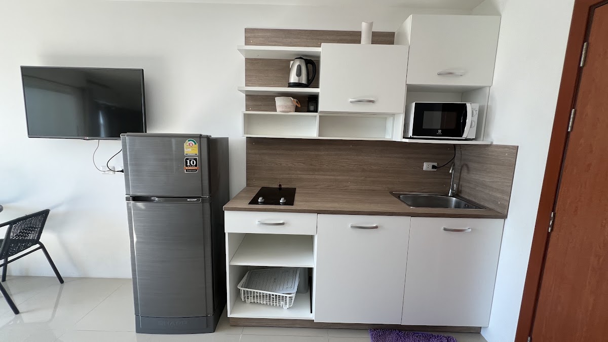 Studio Triogems Condo