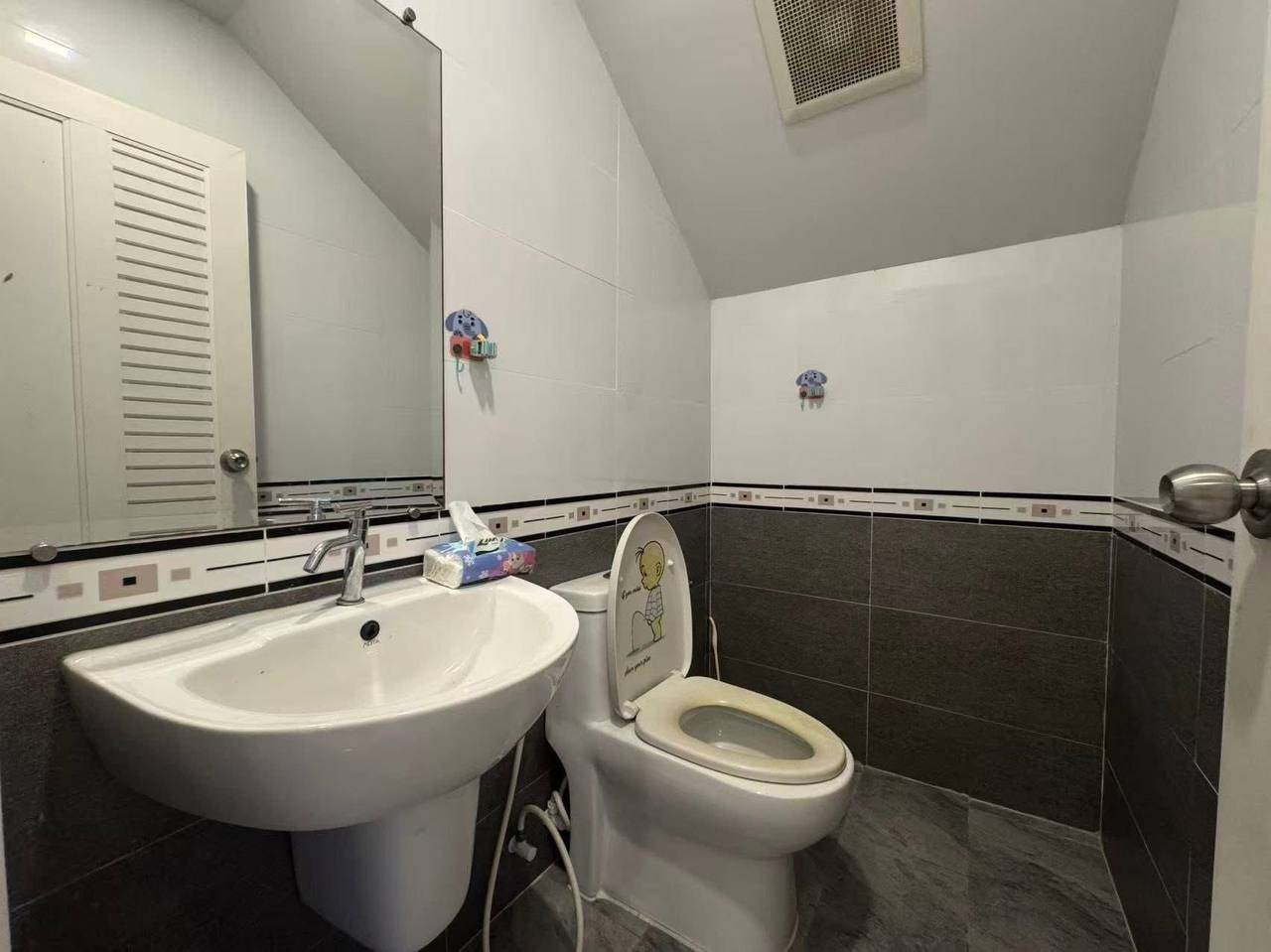 3 Bedrooms Venice The Lake