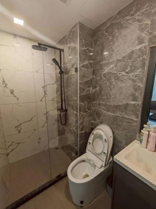 1 Bedroom Arcadia Millennium Tower